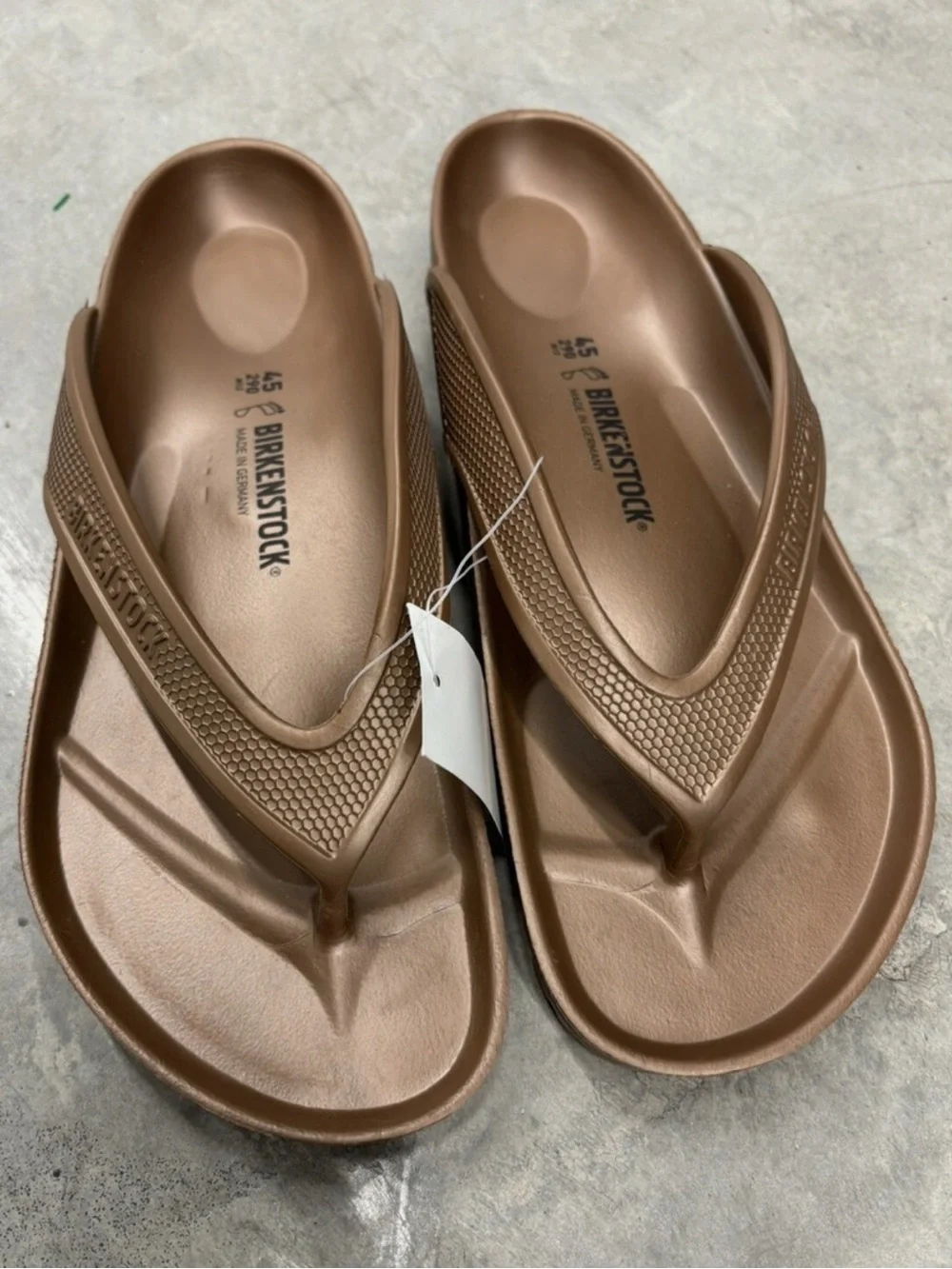 NEW ⛱️Birkenstock - Bronze Honolulu EVA Thong Sandals - EU 45 - Men's US 12–12.5